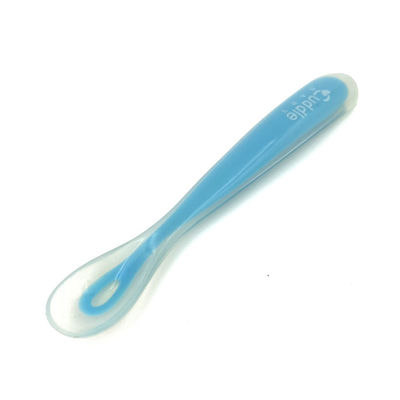 BPA Free Silikon Kauçuk Malzemeleri Yenidoğan Bebek İçin Yumuşak Besleme Kaşığı